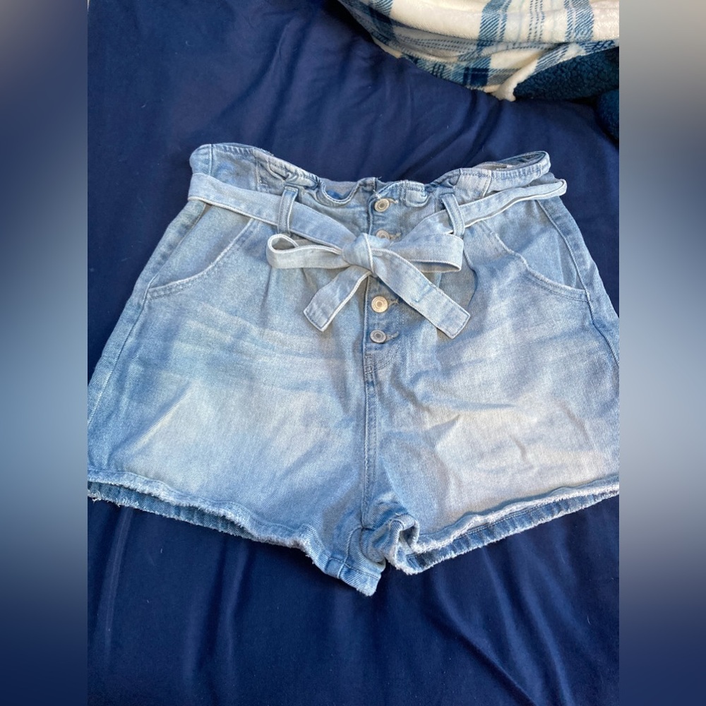 So brand mom jean shorts